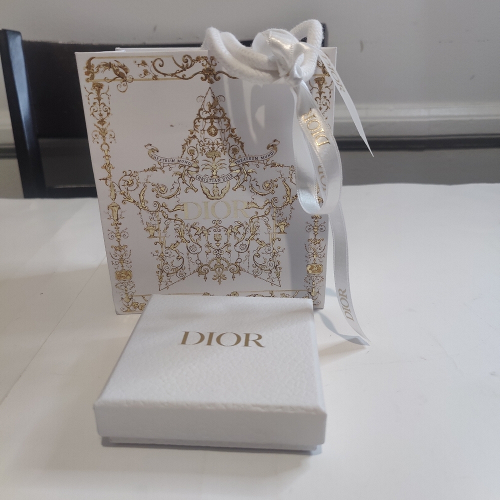 DIOR Empty Small Box with a  Shopping Bag and Wrapping Paper
